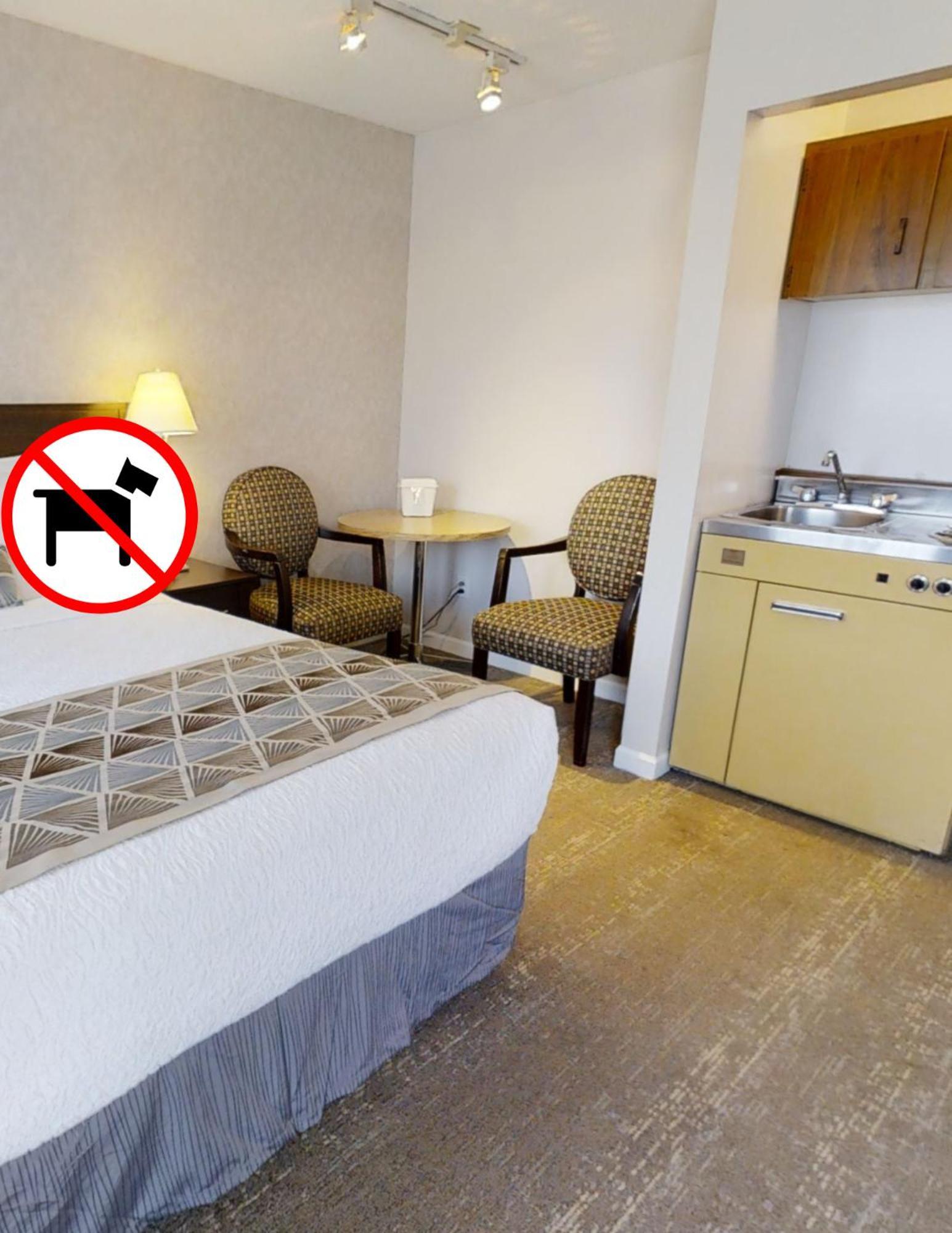 Dilworth Inn Келоуна Екстер'єр фото